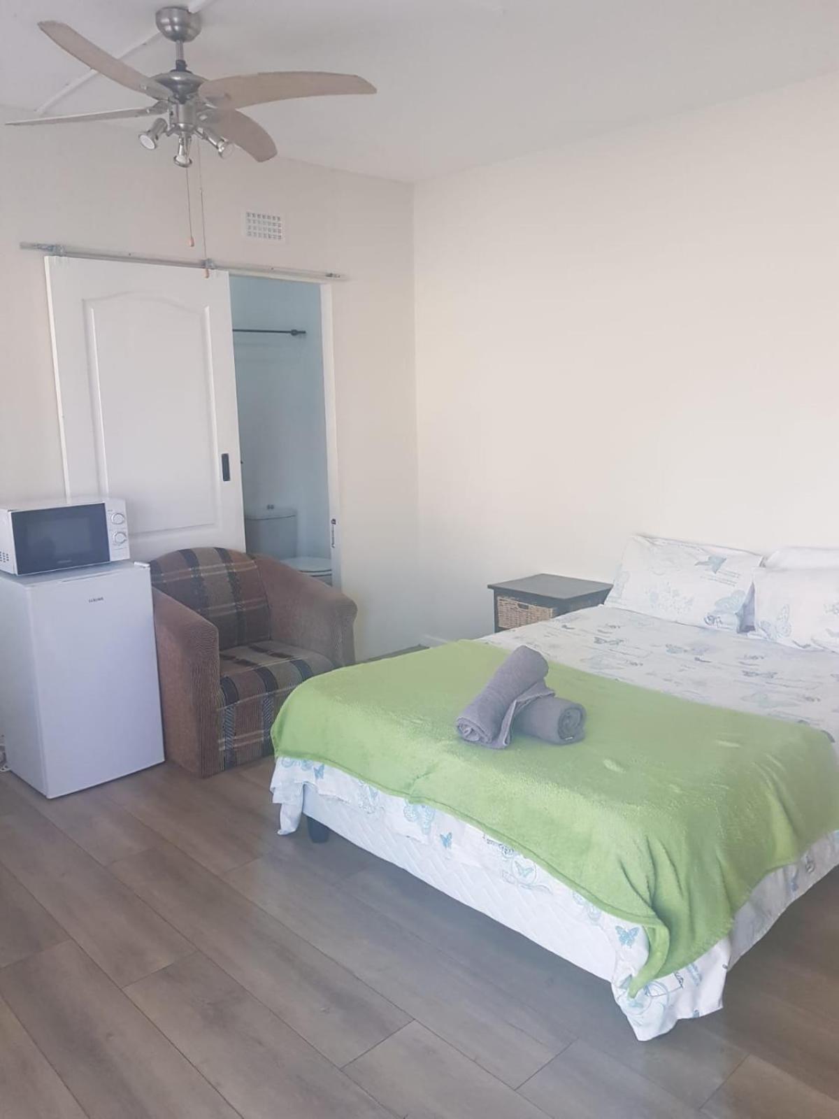 Albatross Beach Guest House Джеффріс-Бей Екстер'єр фото