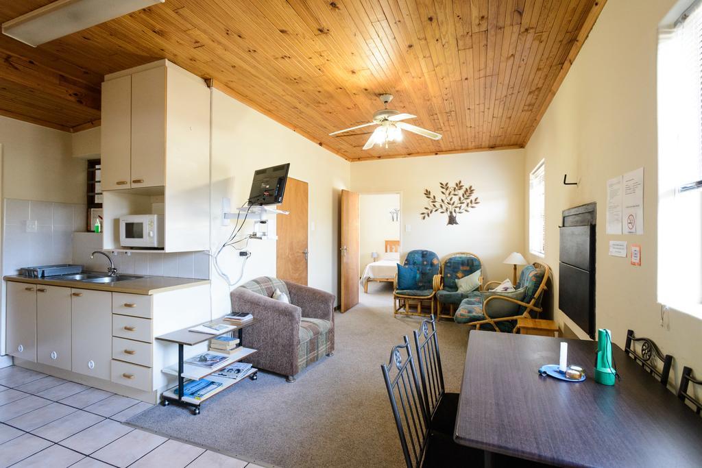 Albatross Beach Guest House Джеффріс-Бей Екстер'єр фото